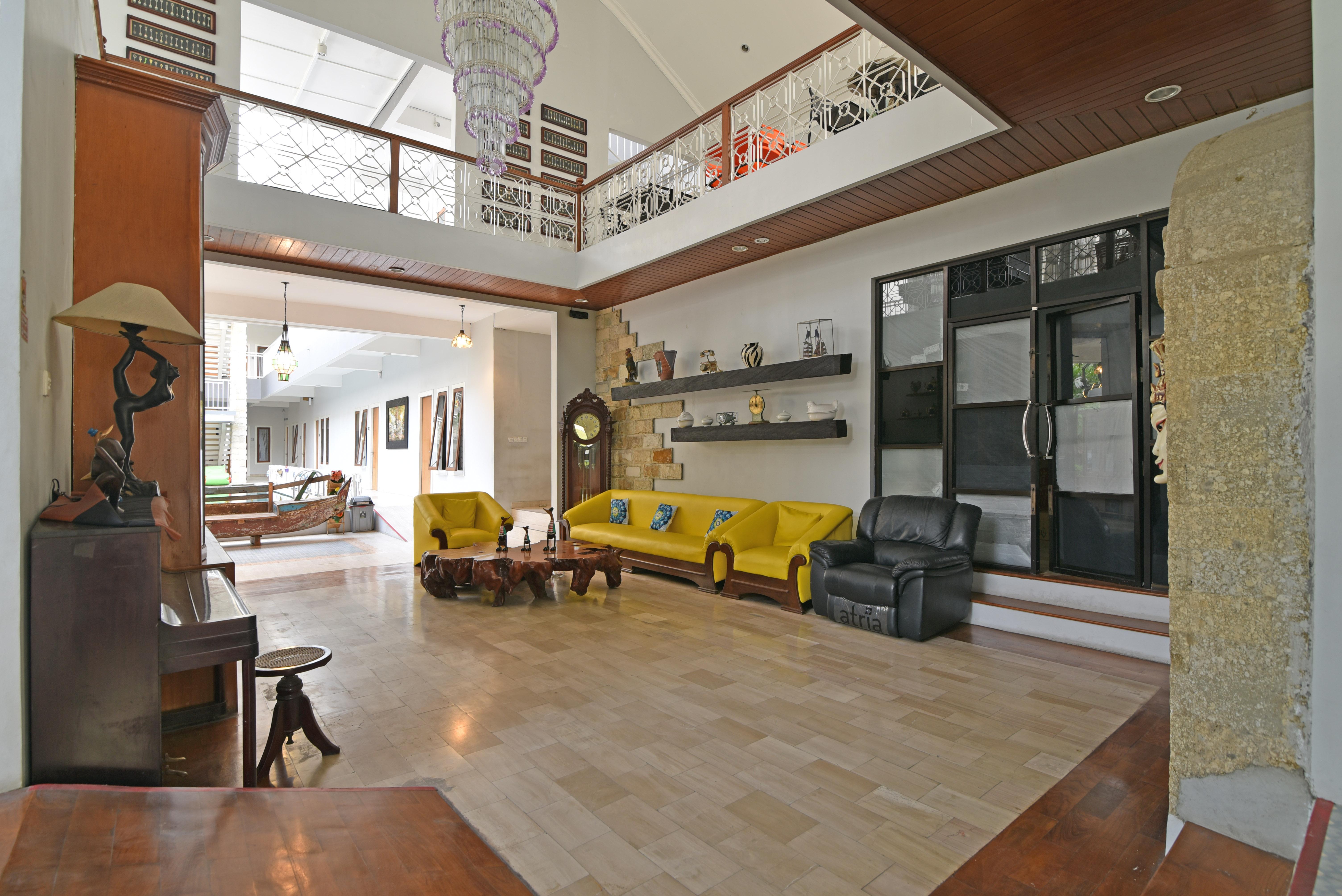 Reddoorz Plus @ Mahendradatta Denpasar Exterior photo