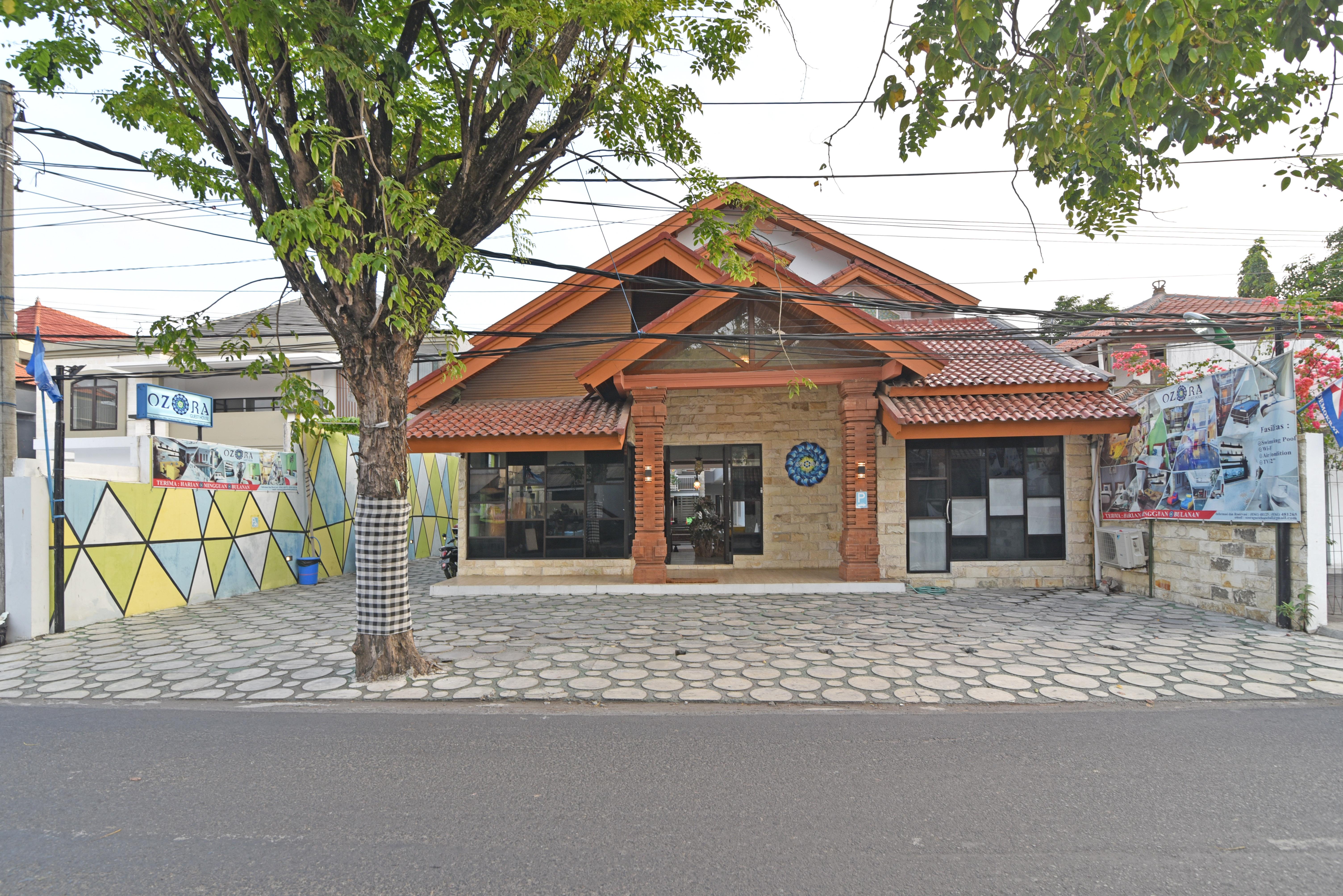 Reddoorz Plus @ Mahendradatta Denpasar Exterior photo